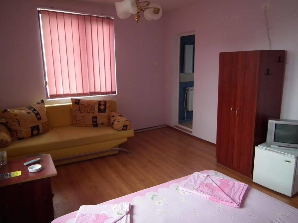 Guest House Bedrock Belogradchik Exterior photo